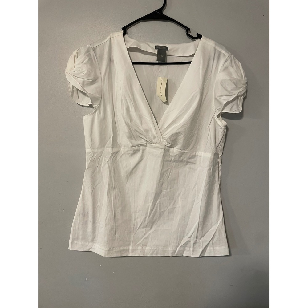 Ann Taylor White V-Neck Empire Waist Blouse Short Puff Twist Sleeve Top Size 12